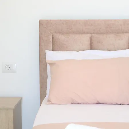 Klevis Apartment *